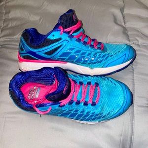 Blue and pink filas